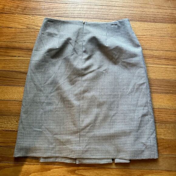 Petite Sophisticate Pleated Wool Blend Skirt – Gray, Size 2 - Picture 7 of 9